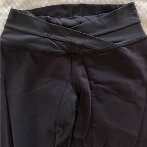 Lululemon Black Athletic capris, sz 4